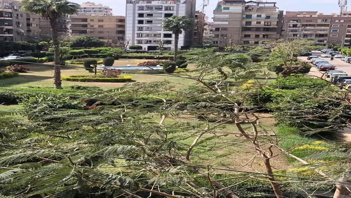 شقةمن أرقي واميز مواقع مصر الجديدة قريبةمن الخدمات