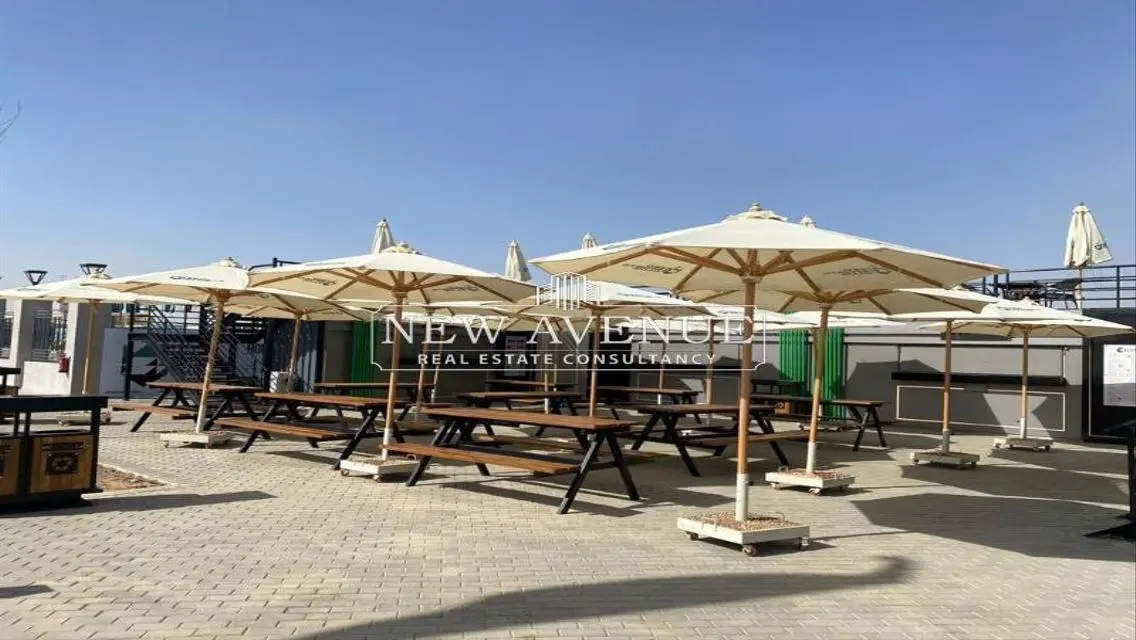 Villa fully finished, installments prime location