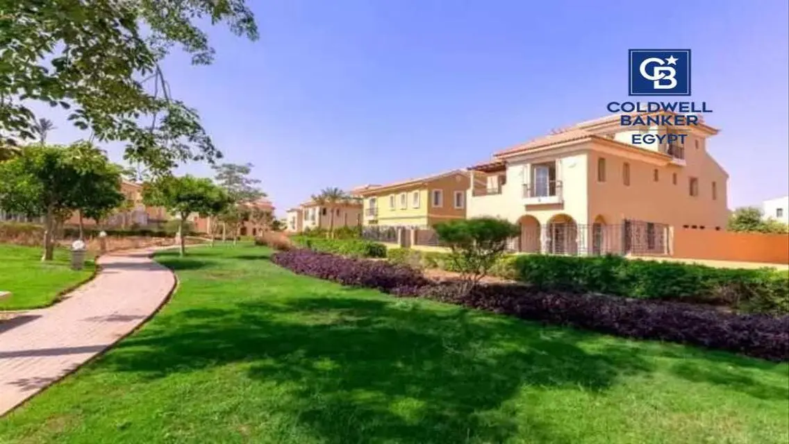 CORNER Twinhouse Villa in Hyde Park Sixth Settleme