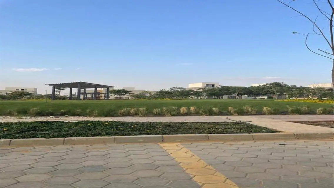 توين هاوس متشطب بالفرش للبيع في Villette