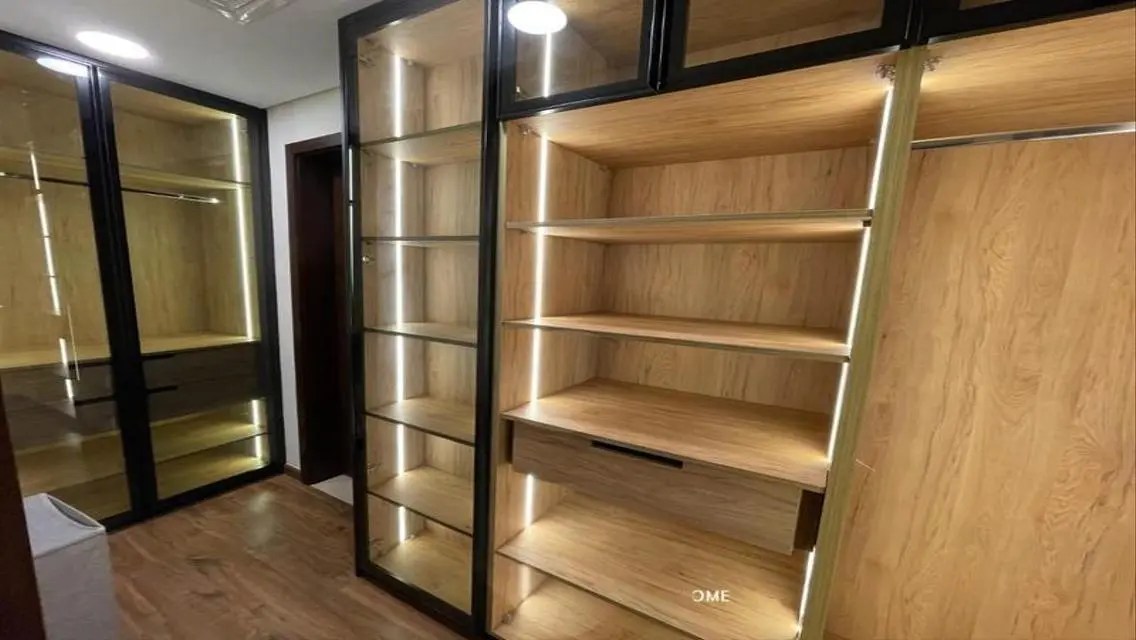 Modern furnished ground floor with garden