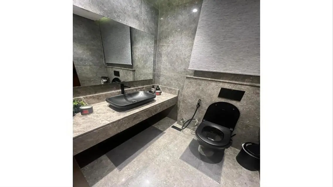Modern furnished ground floor with garden