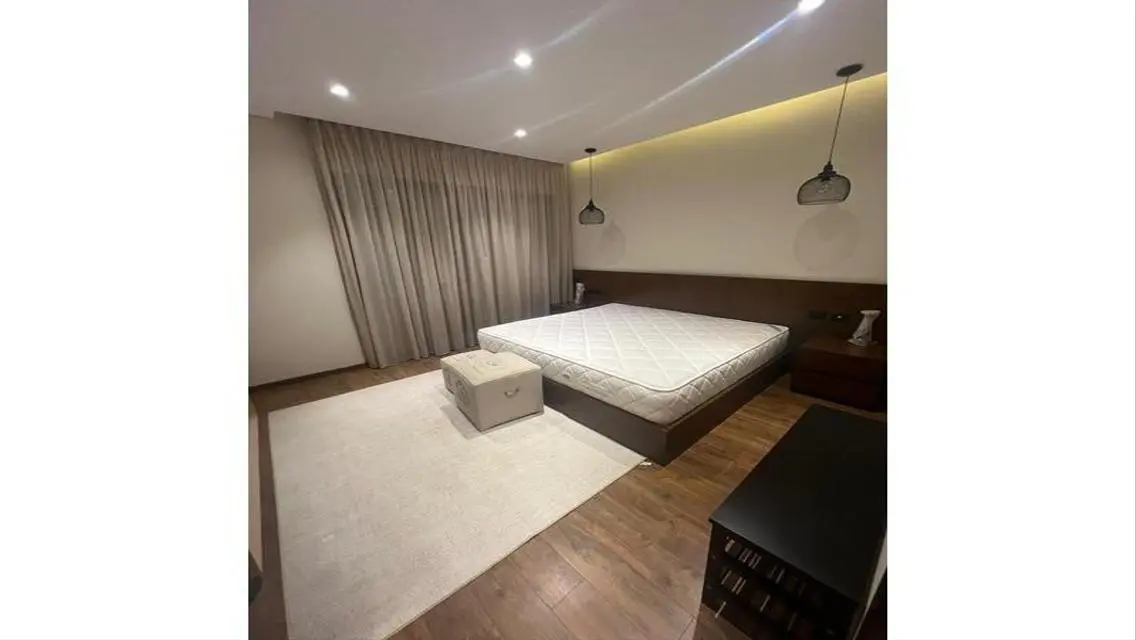 Modern furnished ground floor with garden