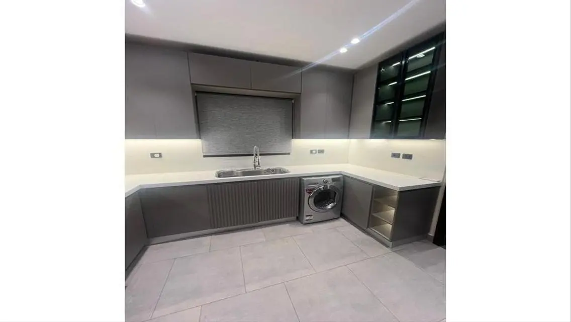 Modern furnished ground floor with garden
