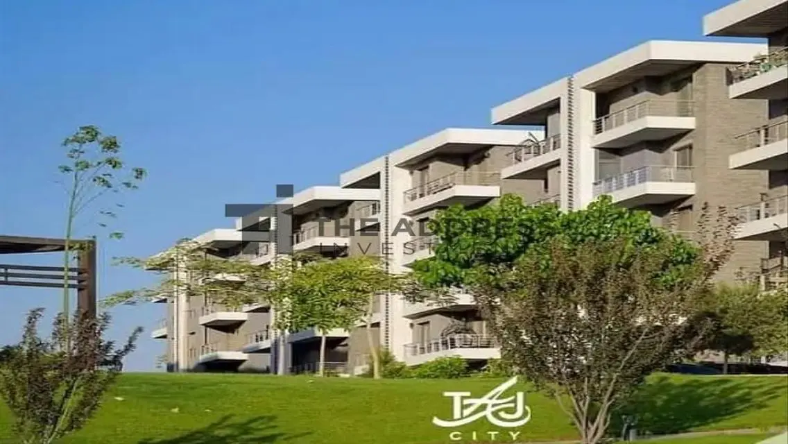 للبيع تريبلكس 225م لقطه موقع مميز بتاج سيتي التجمع