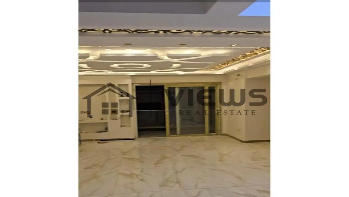 شقة فاخرة بمساحة 500 متر في I-City