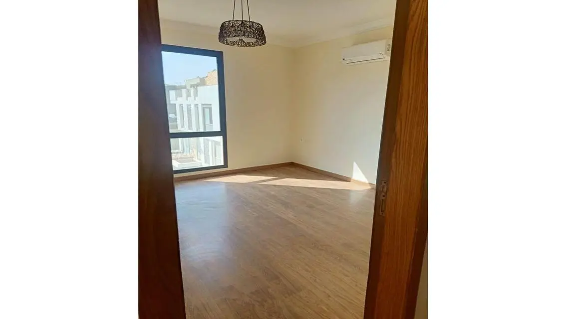 Upper duplex (second + third) at a special price