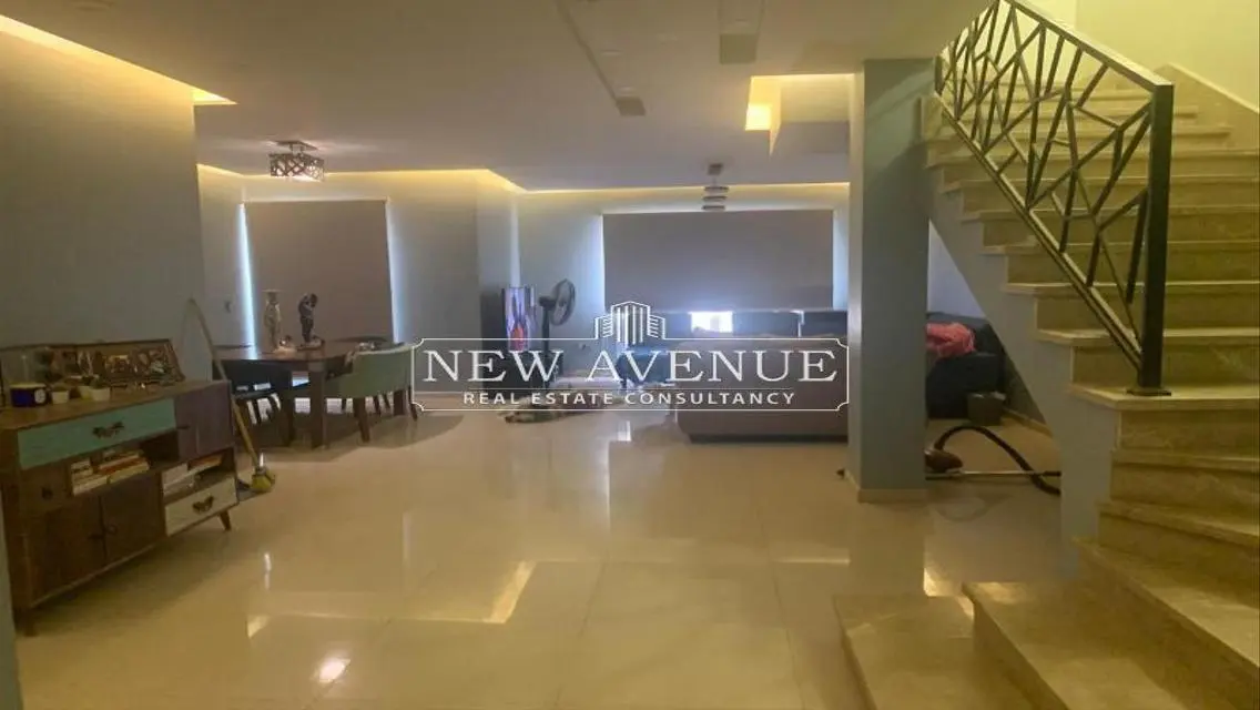 اي فيلا روف متشطبه  في ماونتن فيو هايد بارك التجمع