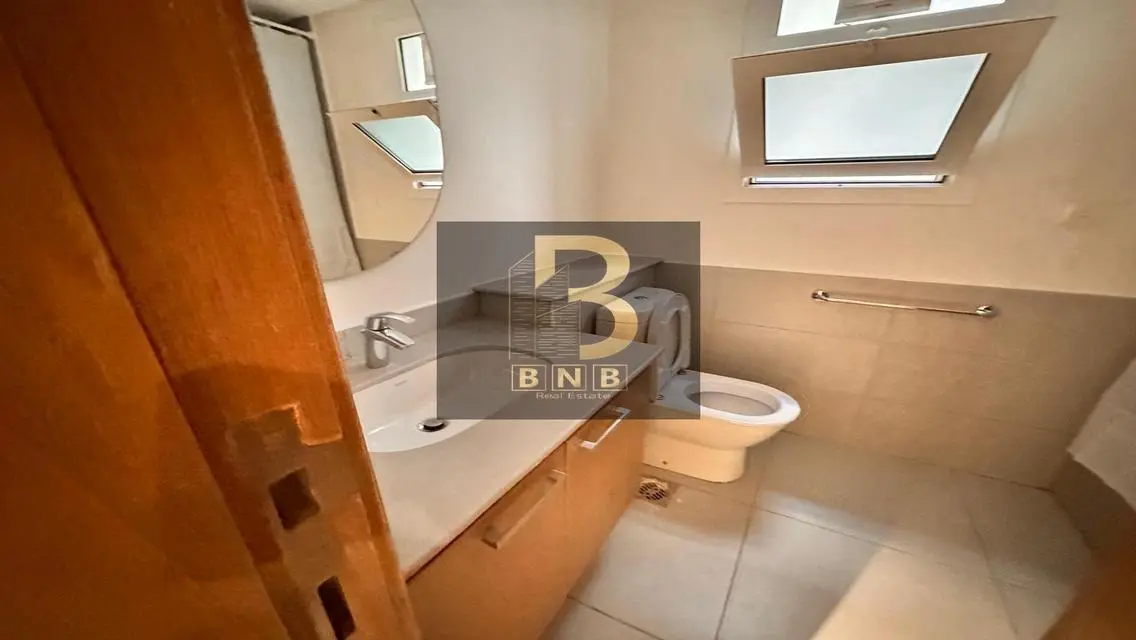 Luxury Apartment for rent Overlooking the POOL