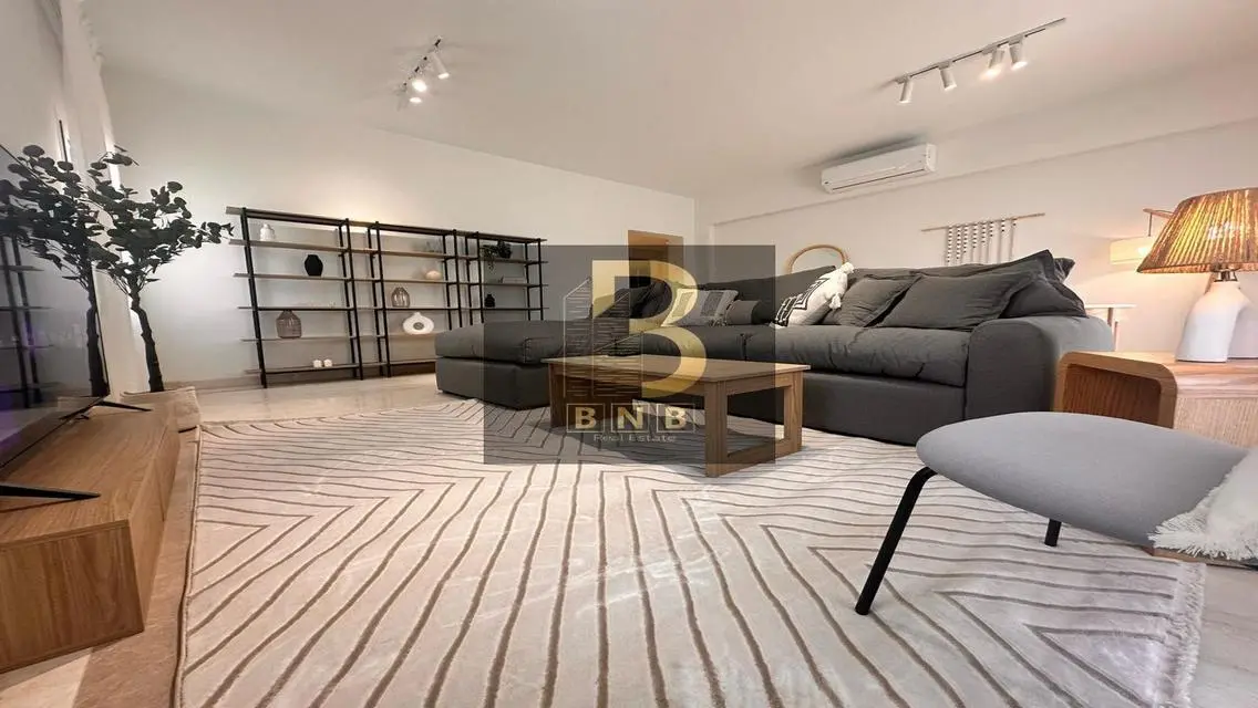 Luxury Apartment for rent Overlooking the POOL