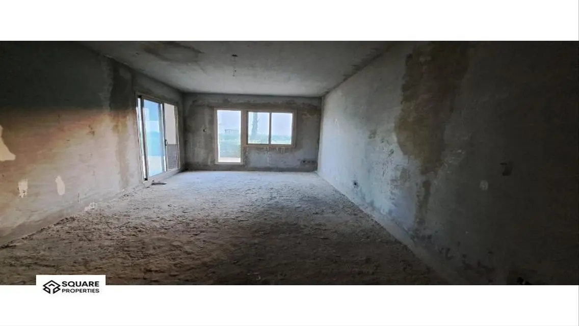 Luxury Villa for Sale with Stunning Lake View