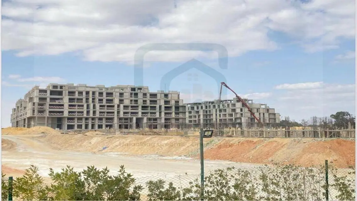 شقة مميزة فى الكارما كاى بمقدم 5% و قسط على 8 سنين