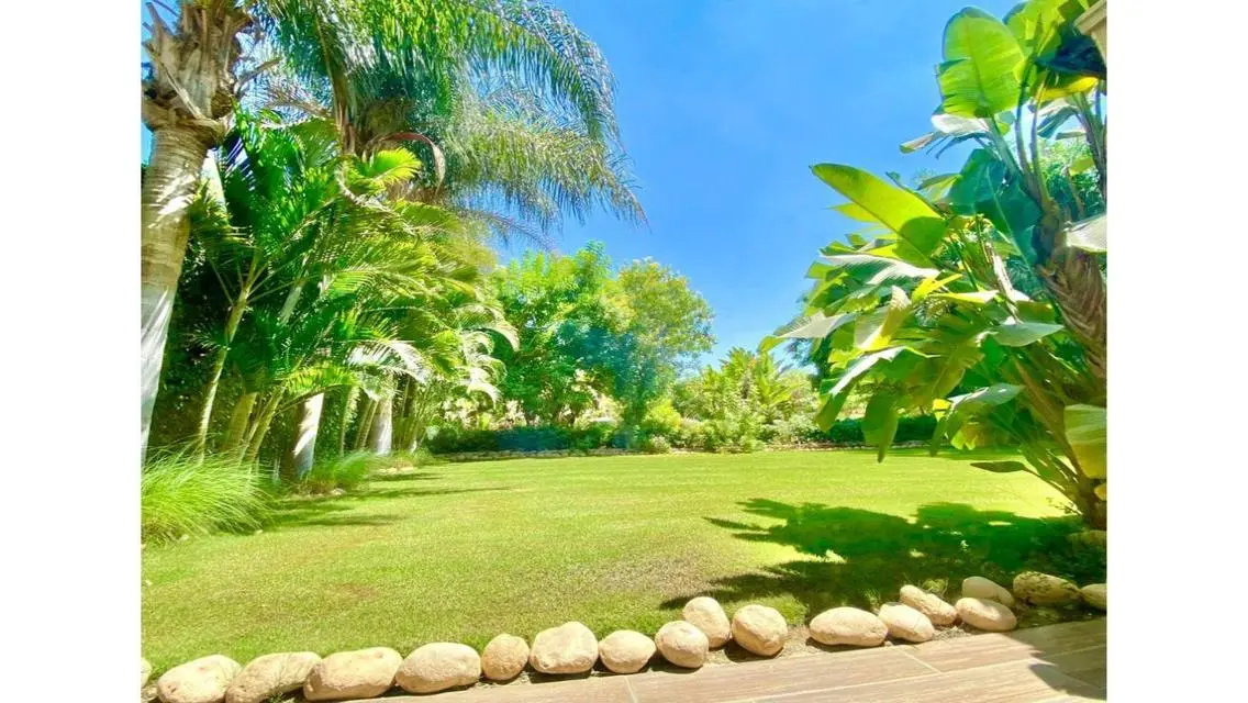 Finished villa for sale in Hayat Residence