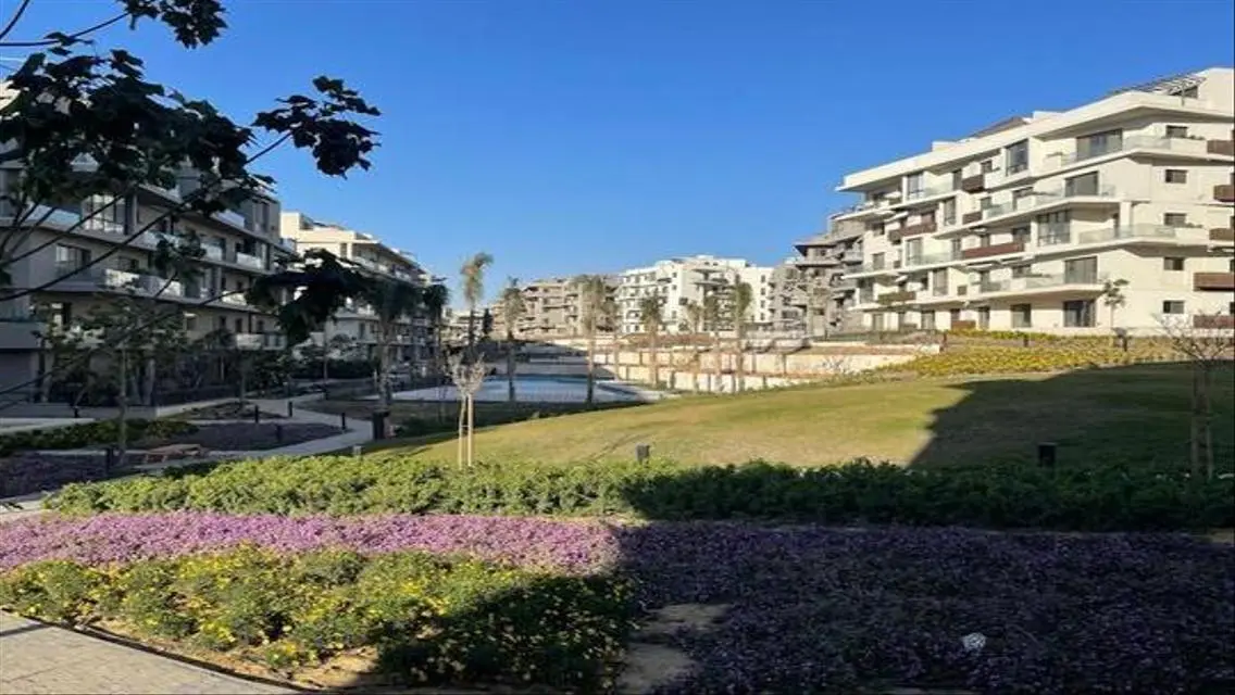بينتهاوس متشطب للبيع في موقع مميز في Villette