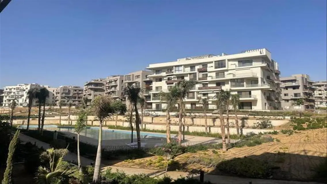 بينتهاوس متشطب للبيع في موقع مميز في Villette