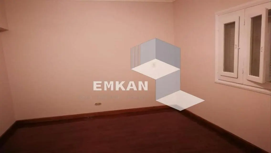 Ground floor apartment for rent, beverly hills