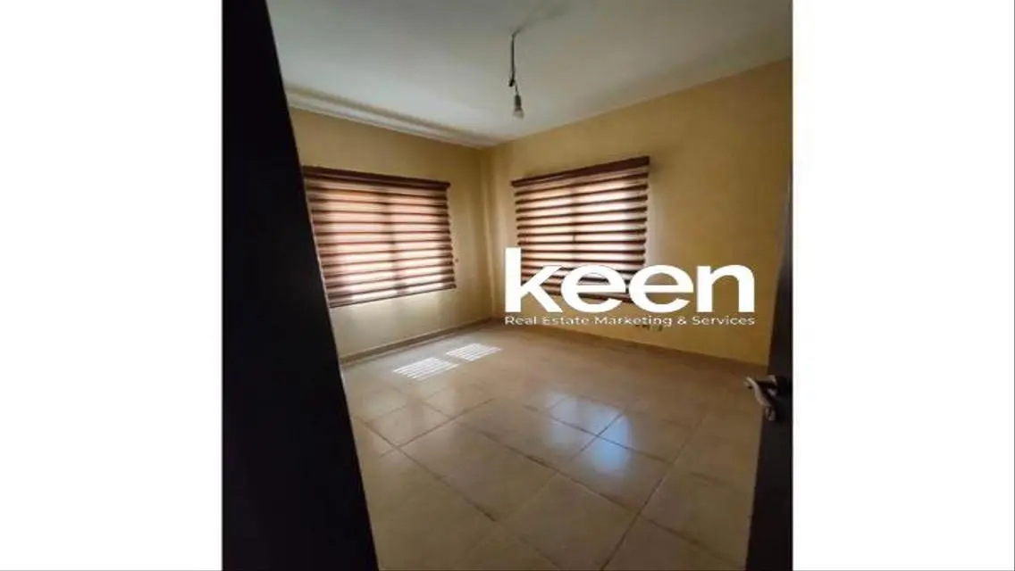 Twin house fully finished with kitchen and ACs