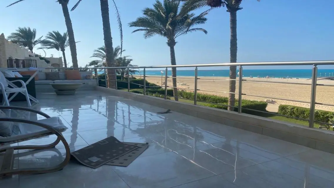 فيلا بأميز مناطق مارينا صف اول بحر تاني بحيره