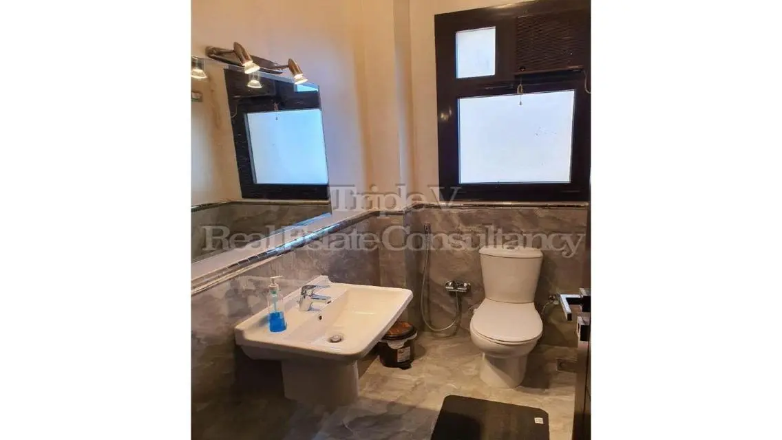 Luxury Apartment with Various Amenities in the Heart of the City