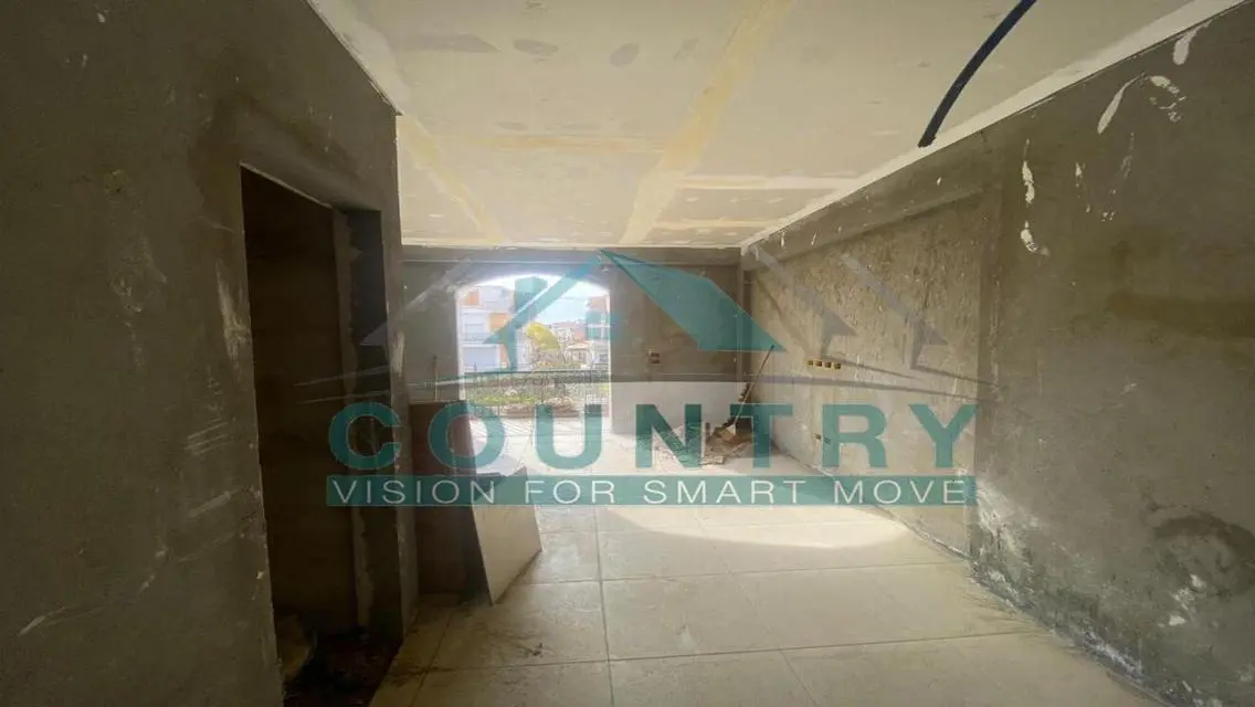 Town House Partly Finished Ready To Move 266 sqm .