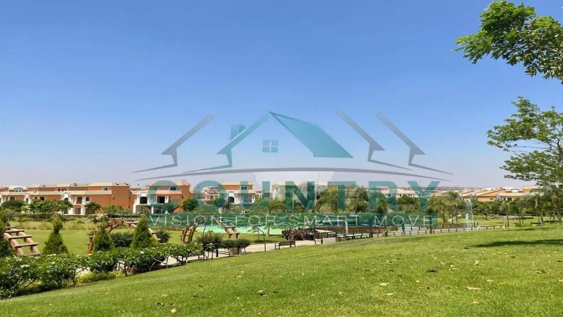 Town House Partly Finished Ready To Move 266 sqm .