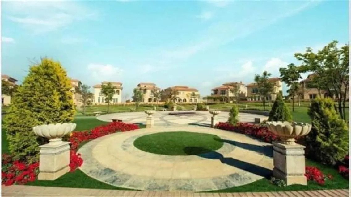 cheapest  villa in hydepark 10 years installment