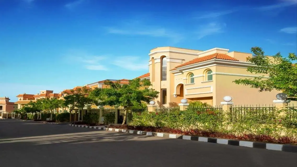 Ready to Move Villa On Mehwar Road with installmen