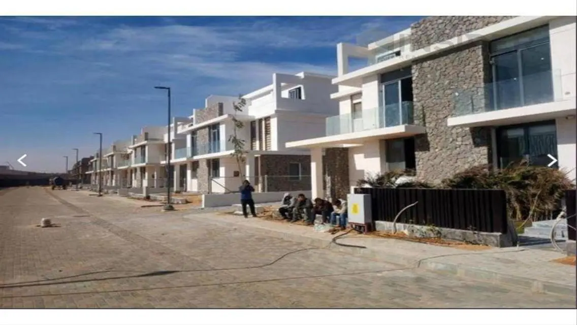 Spring villa for sale at El Bosco city 3 bedrooms