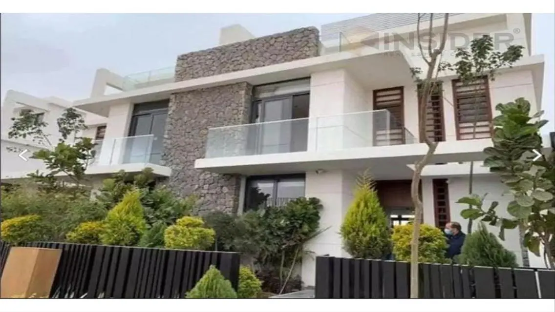 Spring villa for sale at El Bosco city 3 bedrooms