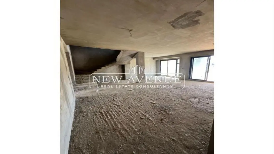 Townhouse 260 m in Villette Sodic -Prime Location