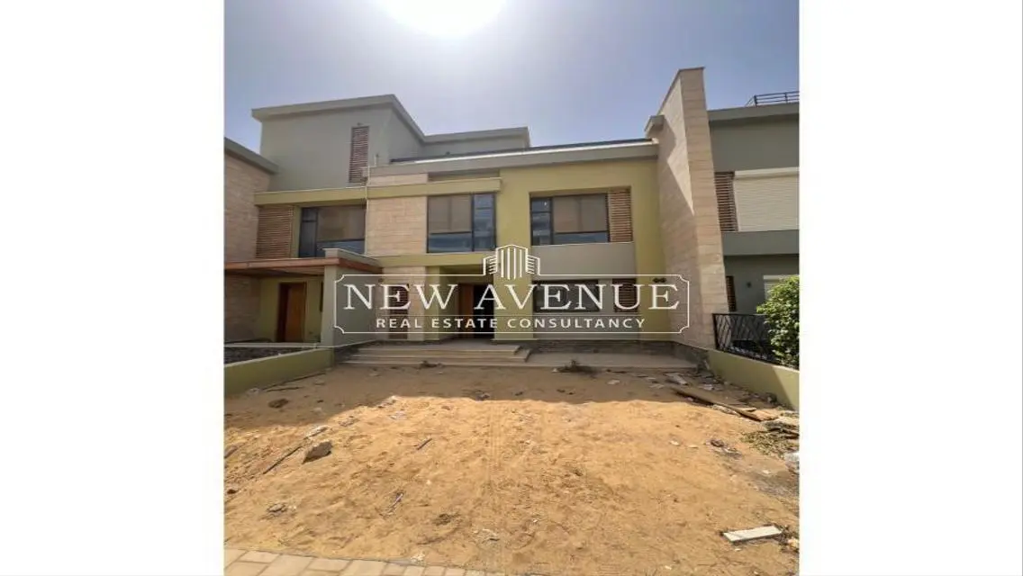 Townhouse 260 m in Villette Sodic -Prime Location
