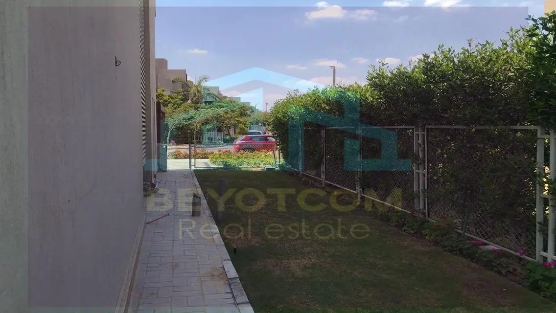 Corner townhouse for rent Golf Extension Palm Hils