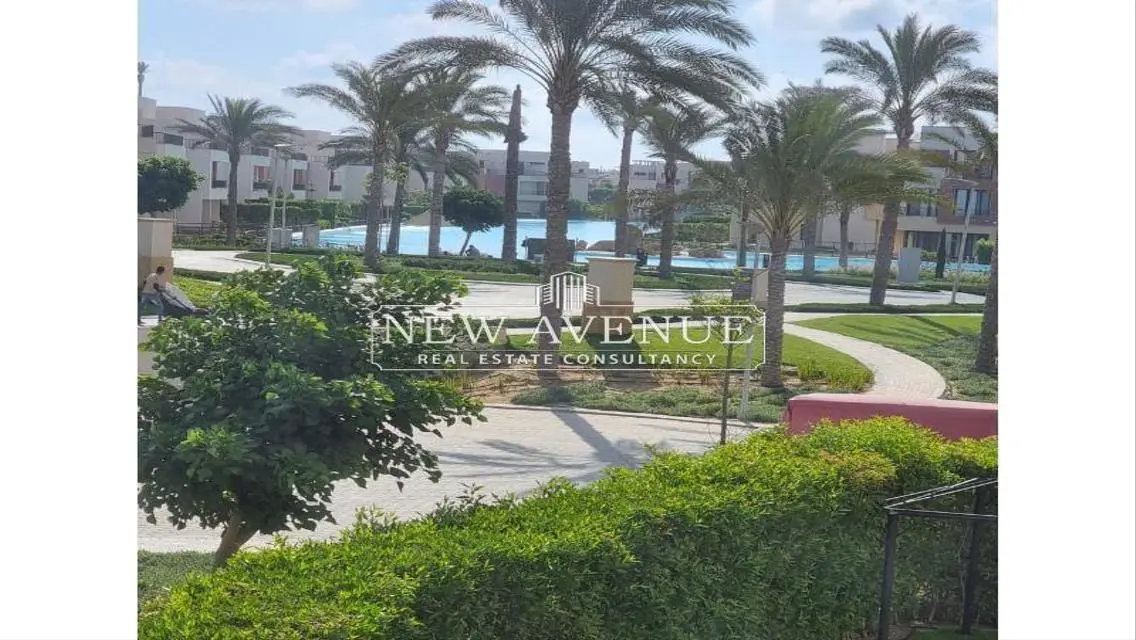 شاليه بحري تشطيب كامل بموقع وفيو مميز في مراسي