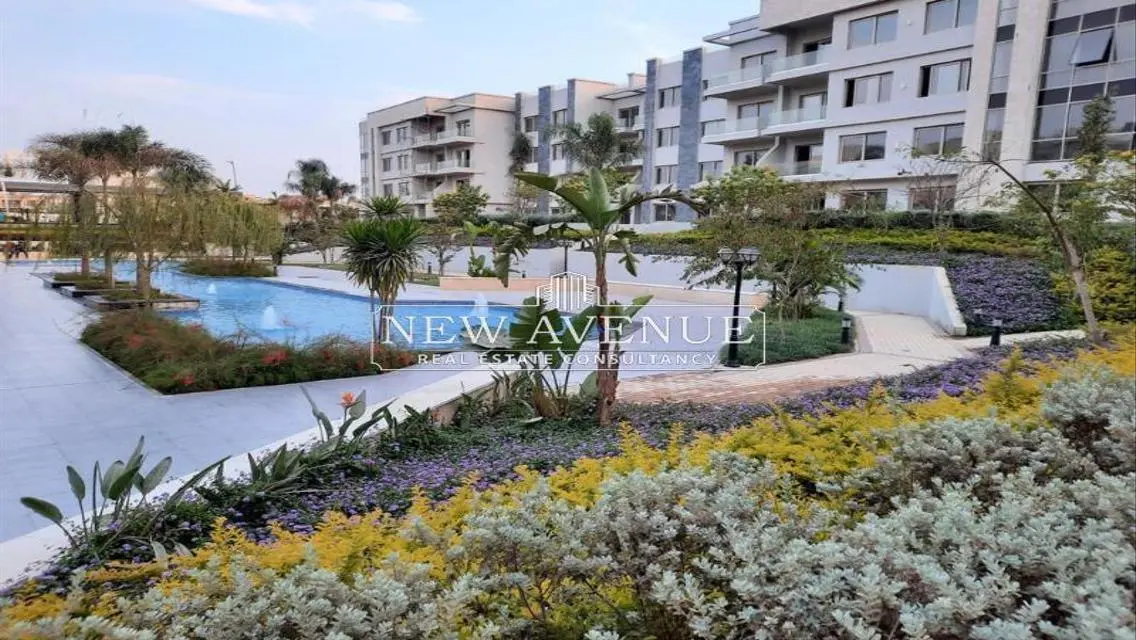 Delivered Penthouse in Galleria moon valley