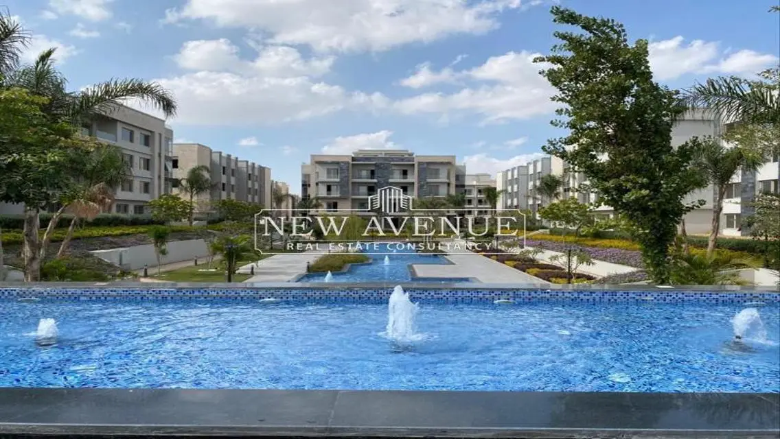 Delivered Penthouse in Galleria moon valley