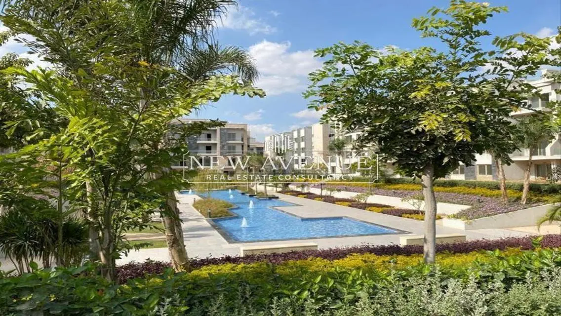 Delivered Penthouse in Galleria moon valley