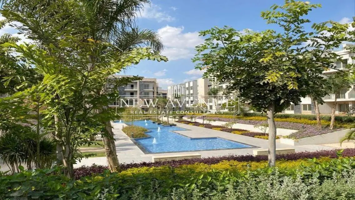 Delivered Penthouse in Galleria moon valley