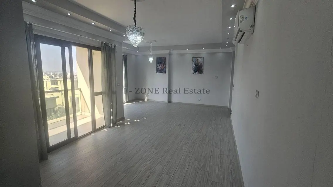Sky Condos - IZONE