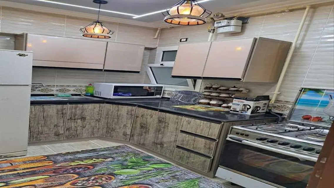 شقة للإيجار بمساحة 99 متر