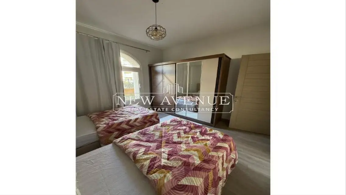 Fully furnished Ground apartment with garden