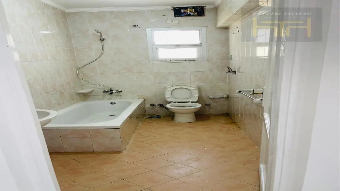 An apartment for rent, 162 square meters,