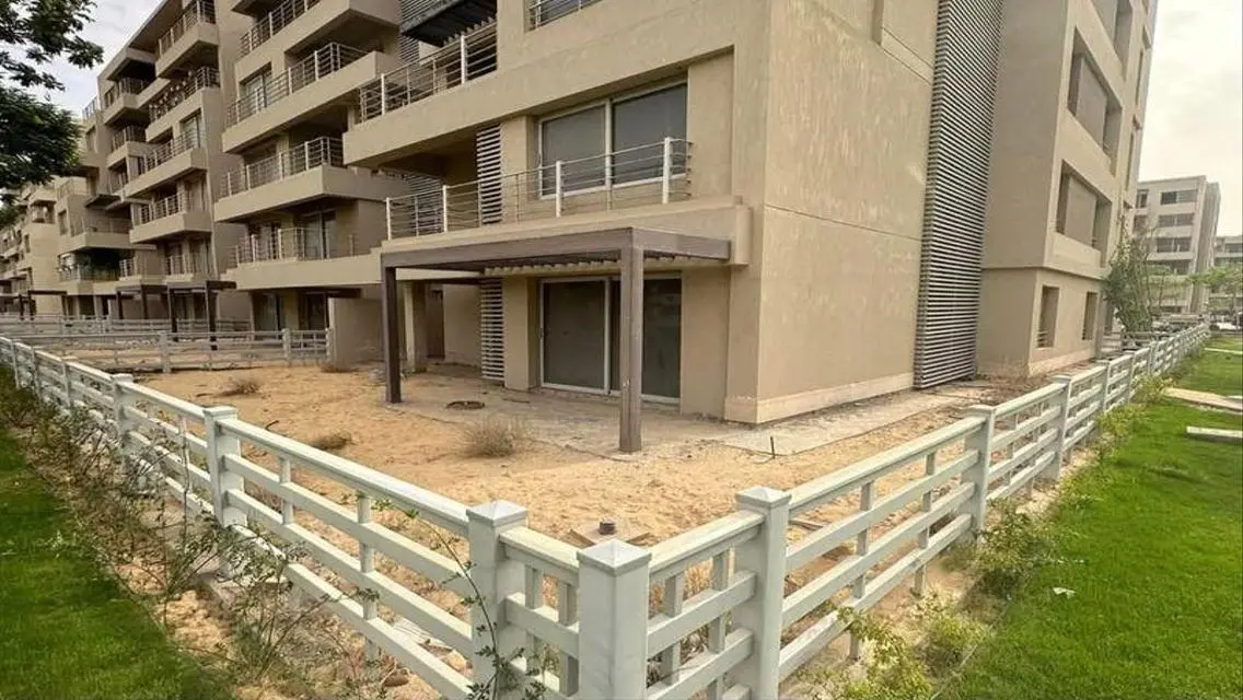 Apartment with garden| Capital Gardens| Palm Hills