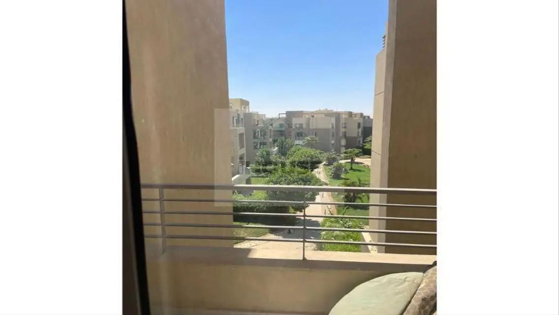 دوبلكس للبيع في كمبوند بالما باركس 208م