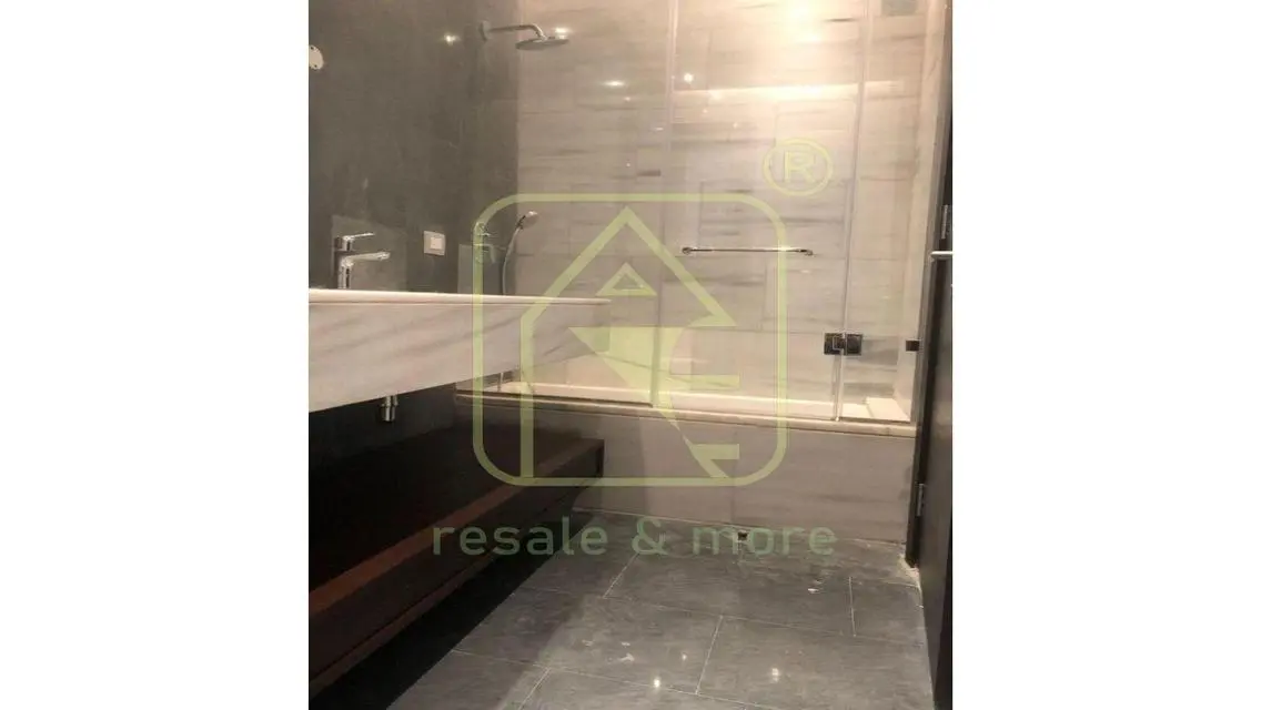 For Rent – Semi-Furnished Apartment in 40 West