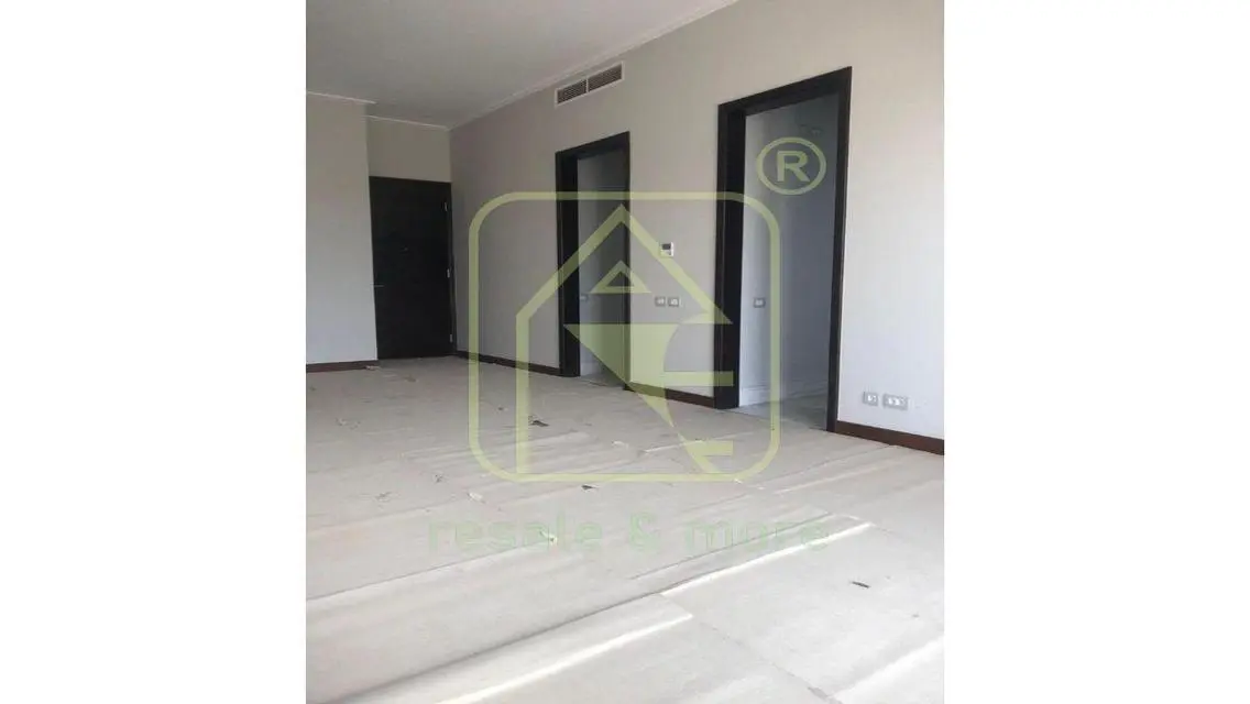 For Rent – Semi-Furnished Apartment in 40 West