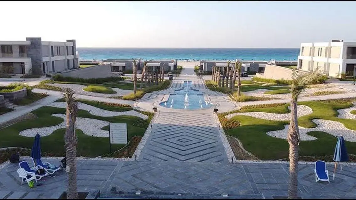 شاليه متشطب إستلام قريب فى لافيستا بجانب هاسيندا