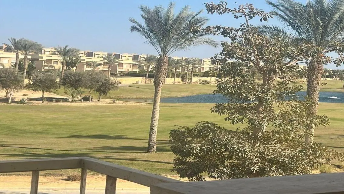 شقة فاخرة مع إطلالة رائعة للبيع