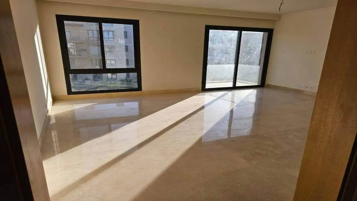 شقه بجاردن جاهزه للسكن فيو لاند سكيب