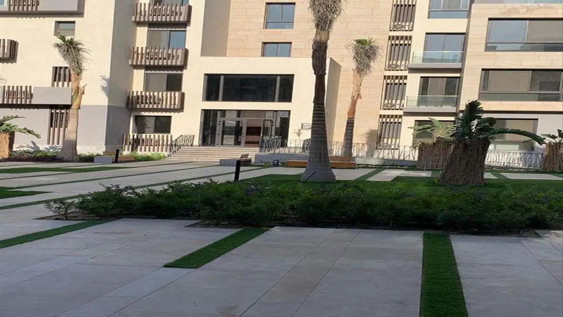 شقه بجاردن جاهزه للسكن فيو لاند سكيب