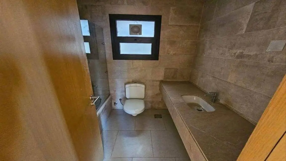 شقه بجاردن جاهزه للسكن فيو لاند سكيب
